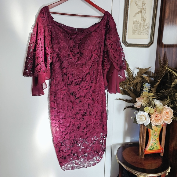 Shelli Segal Lace Off-Shoulder Tulip Flutter Sleeve Wine Burgundy Cocktail Dress - Picture 3 of 16